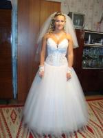 Продам свадебное платье 900грн